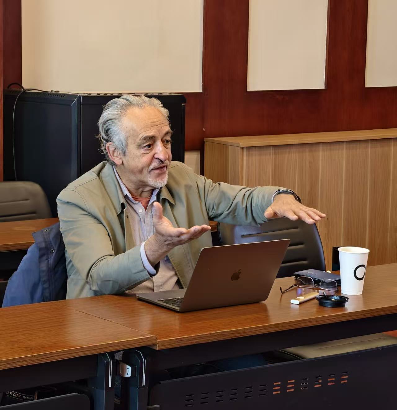 20e4f82eb9ad489ca6aba65abb697618.jpg 20e4f82eb9ad489ca6aba65abb697618.jpg